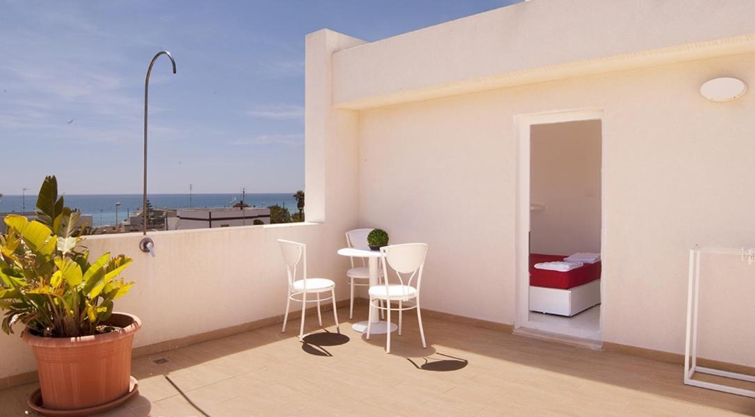 Hotel Beach Salento Marina Di Pescoluse Ngoại thất bức ảnh