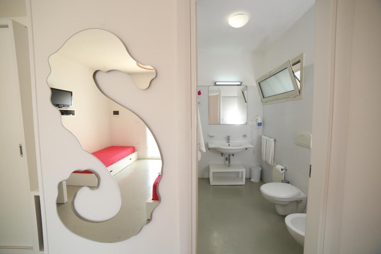 Hotel Beach Salento Marina Di Pescoluse Ngoại thất bức ảnh