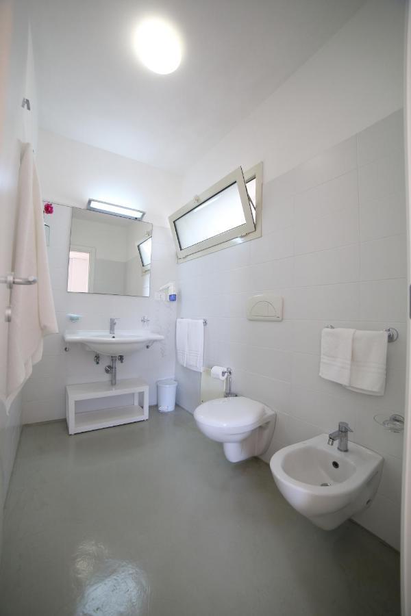 Hotel Beach Salento Marina Di Pescoluse Ngoại thất bức ảnh